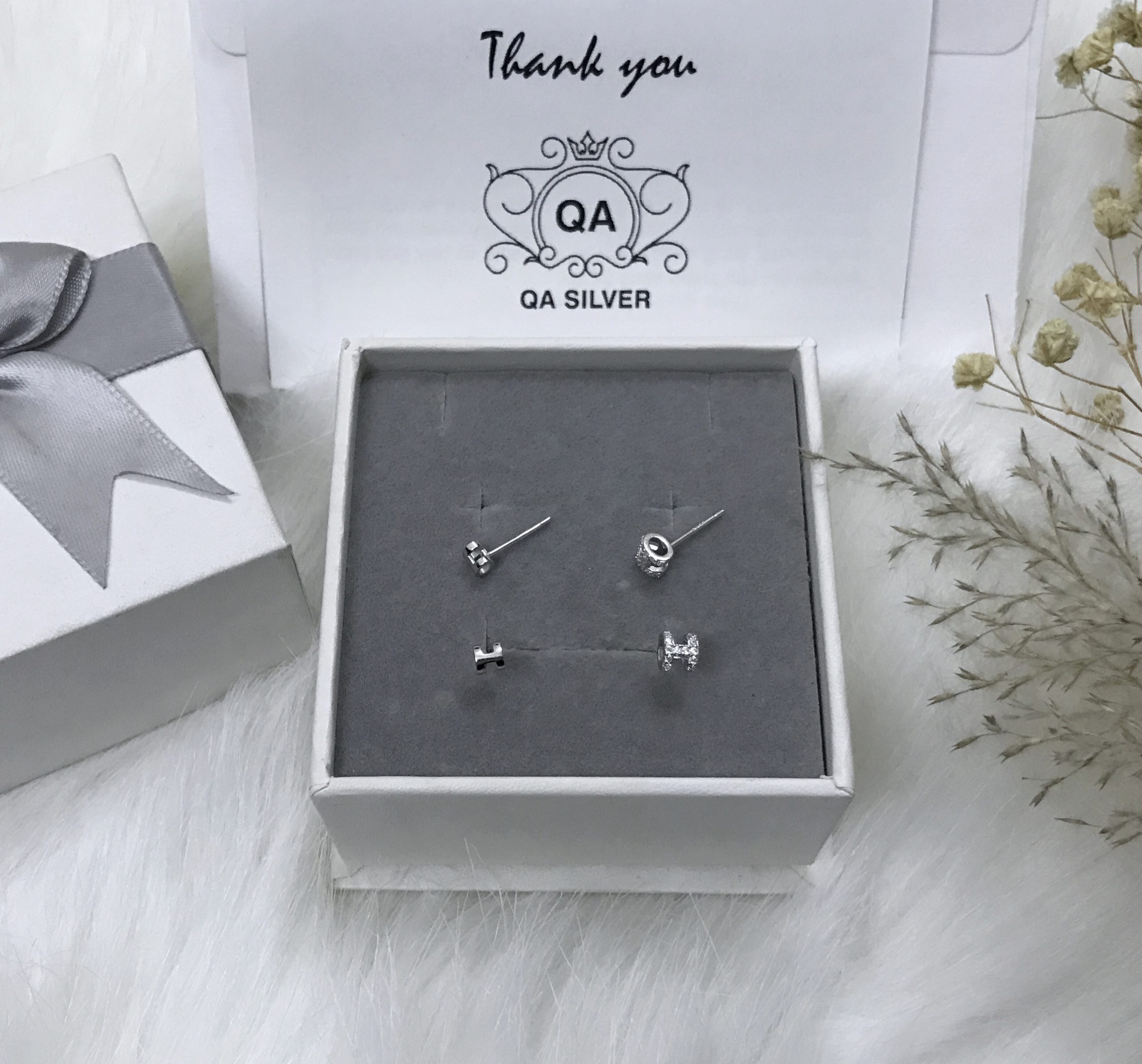 Khuyên tai bạc 925 chữ cái H đính đá bông nam nữ nhỏ S925 LETTER Silver Earrings QA SILVER EA211003